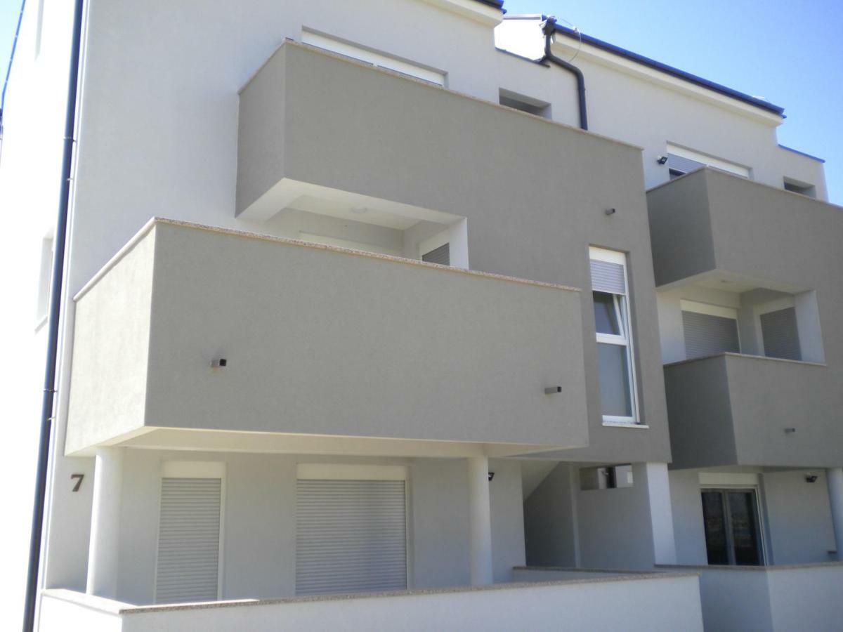 Apartments Venerea Nin Bagian luar foto