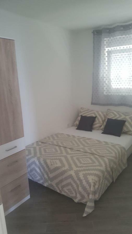 Apartments Venerea Nin Bagian luar foto